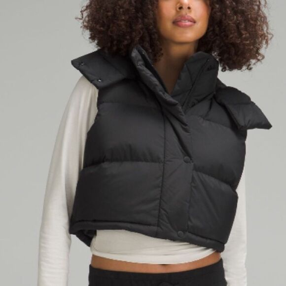 LULULEMON WUNDER Puff SUPER CROPPED vest BLACK SIZE 6 perfect cute NWT - Picture 2 of 5